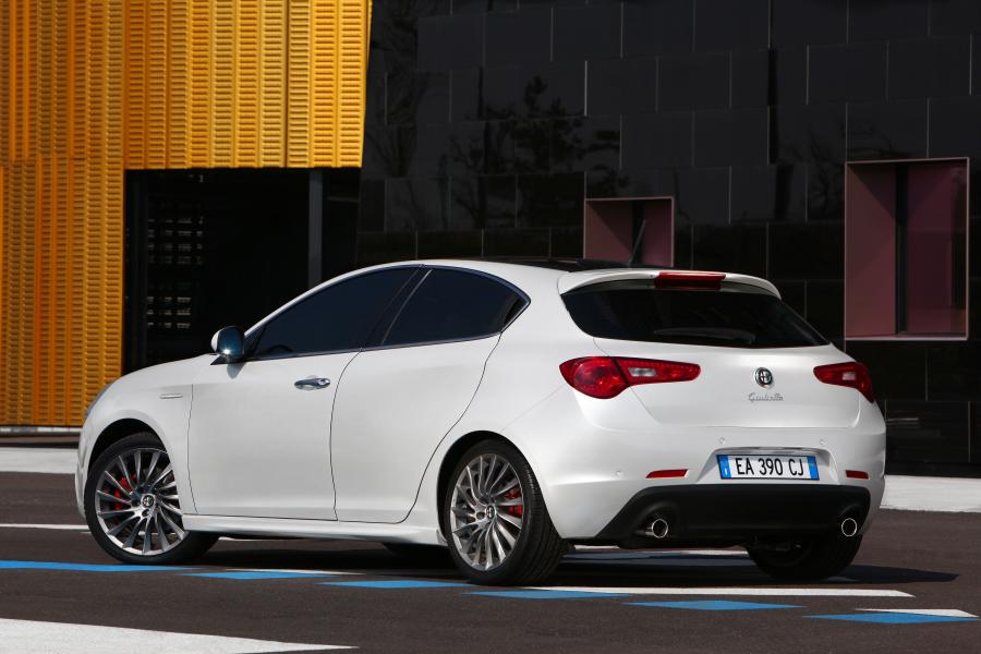  Alfa Romeo Giulietta 2010 года  (фото 48 из 61)
